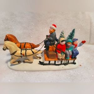 Dickensvale Lexmax County Sleigh Ride 33091